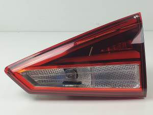 PILOTO TRASERO DERECHO INTERIOR 6F9945308D SEAT ARONA Autodesguaces Alicante
