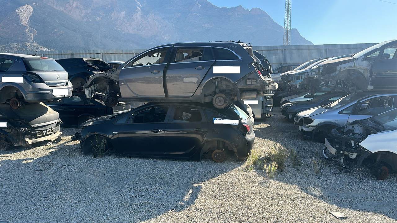 Imagen del vehículo OPEL ASTRA J LIM.