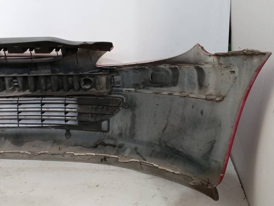PARAGOLPES DELANTERO