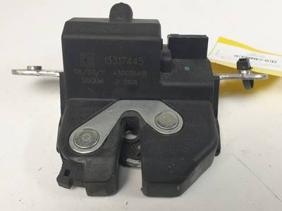 CERRADURA MALETERO / PORTON 13317445 OPEL MERIVA B Autodesguaces Alicante