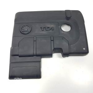 TAPA MOTOR 04B103925 SKODA FABIA Autodesguaces Alicante