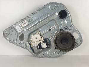 ELEVALUNAS TRASERO IZQUIERDO 992673101 VOLVO V50 FAMILIAR Autodesguaces Alicante