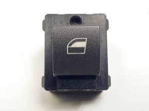 MANDO ELEVALUNAS TRASERO IZQUIERDO 8379597 BMW SERIE 7 (F01/F02) Autodesguaces Alicante