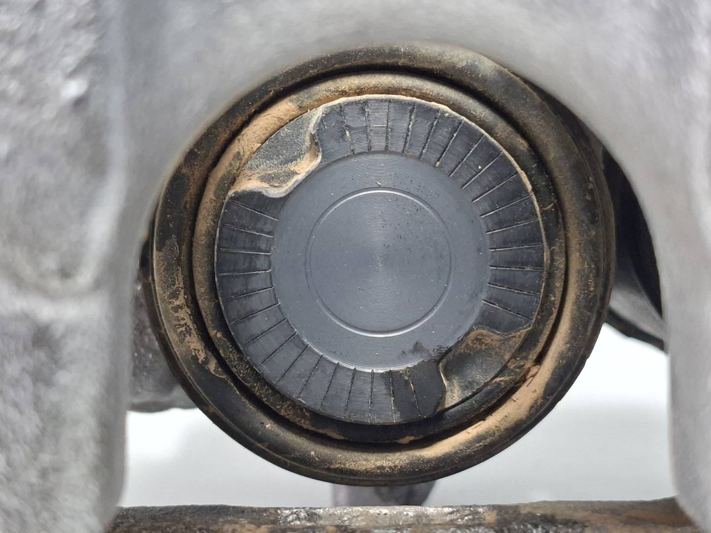 Foto 5 de Pinza Freno Trasera Derecha Mazda Cx-3 (2015–2018)