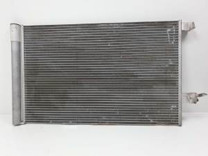 CONDENSADOR / RADIADOR AIRE ACONDICIONADO GX7319710BD JAGUAR XE Autodesguaces Alicante
