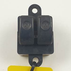 MANDO ELEVALUNAS DELANTERO IZQUIERDO 9357006000 HYUNDAI ATOS PRIME Autodesguaces Alicante