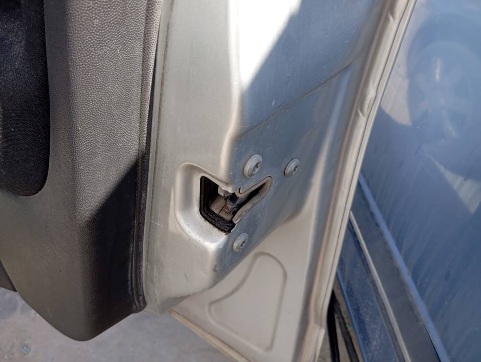 CERRADURA PUERTA DELANTERA DERECHA