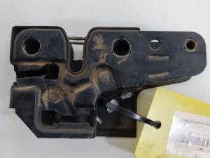 CERRADURA CAPOT 6L0823509B SEAT IBIZA (6L1) Autodesguaces Alicante