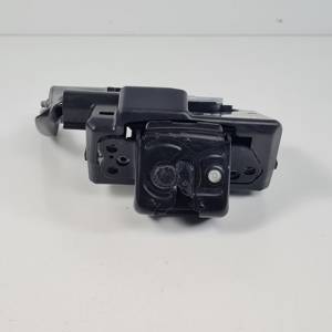 CERRADURA MALETERO / PORTON T5161382A TOYOTA C-HR Autodesguaces Alicante