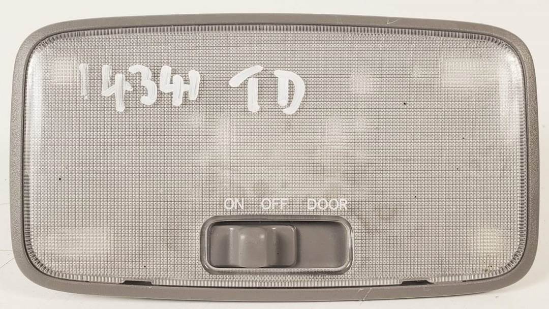 LUZ INTERIOR - TOYOTA - LAND CRUISER (J12)