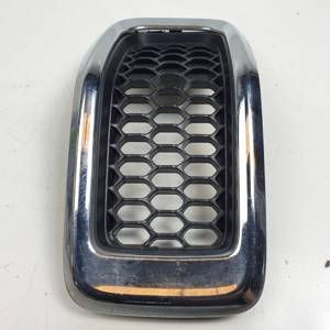 REJILLA DELANTERA 68138335AA JEEP CHEROKEE (KL) Autodesguaces Alicante