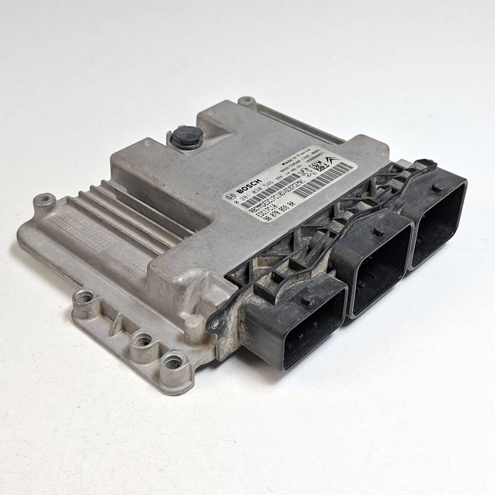 CENTRALITA MOTOR UCE 0281030546 PEUGEOT EXPERT KASTEN Autodesguaces Alicante
