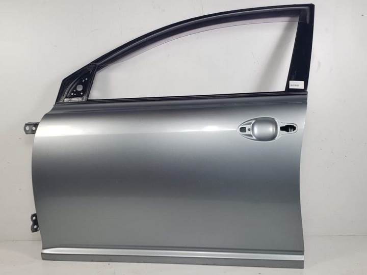 PUERTA DELANTERA IZQUIERDA TOYOTA AVENSIS BERLINA (T25) Autodesguaces Alicante