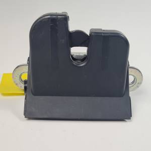 CERRADURA MALETERO / PORTON 6J3827505 SEAT IBIZA SC (6J1) Autodesguaces Alicante