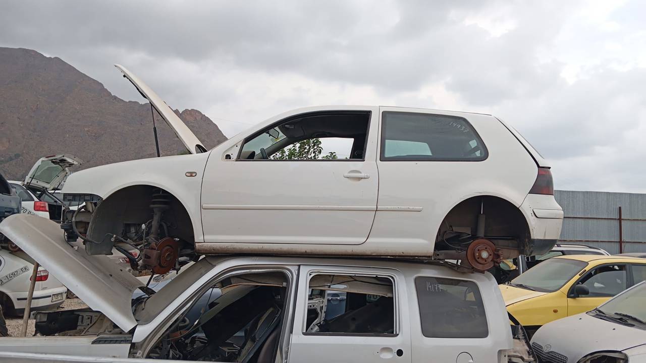 Imagen del vehículo VOLKSWAGEN GOLF IV BERLINA (1J1)