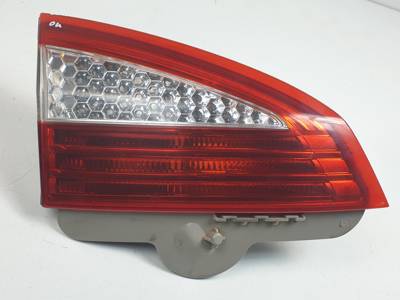 PILOTO TRASERO IZQUIERDO INTERIOR 7S7113A603B FORD MONDEO SPORTBREAK (CA2) Autodesguaces Alicante