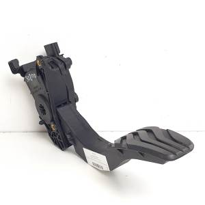 POTENCIOMETRO PEDAL 180100879R RENAULT CAPTUR II Autodesguaces Alicante