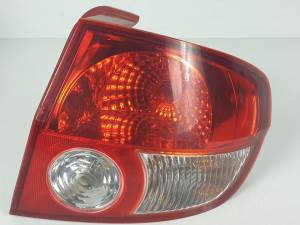 PILOTO TRASERO DERECHO 924021CXXX HYUNDAI GETZ (TB) Autodesguaces Alicante