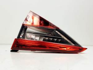 PILOTO TRASERO DERECHO INTERIOR 3V5945308B SKODA SUPERB (3V3) Autodesguaces Alicante