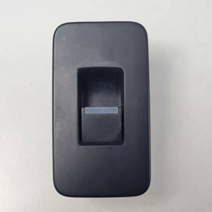 MANDO ELEVALUNAS DELANTERO DERECHO FK7214717AB LAND ROVER DISCOVERY SPORT Autodesguaces Alicante