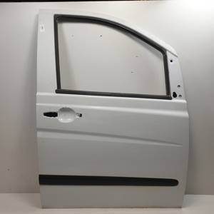 PUERTA DELANTERA DERECHA MERCEDES VITO (W639) COMBI 06.2003 -> Autodesguaces Alicante