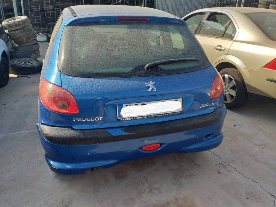 Imagen del vehículo PEUGEOT 206 BERLINA