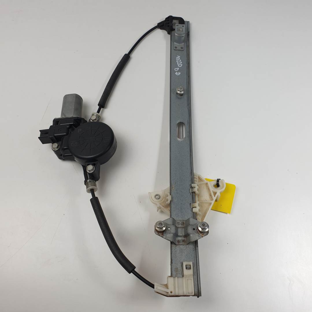 ELEVALUNAS DELANTERO DERECHO - D6515858X - MAZDA - CX-5