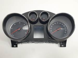 CUADRO INSTRUMENTOS 20970768 OPEL INSIGNIA BERLINA Autodesguaces Alicante