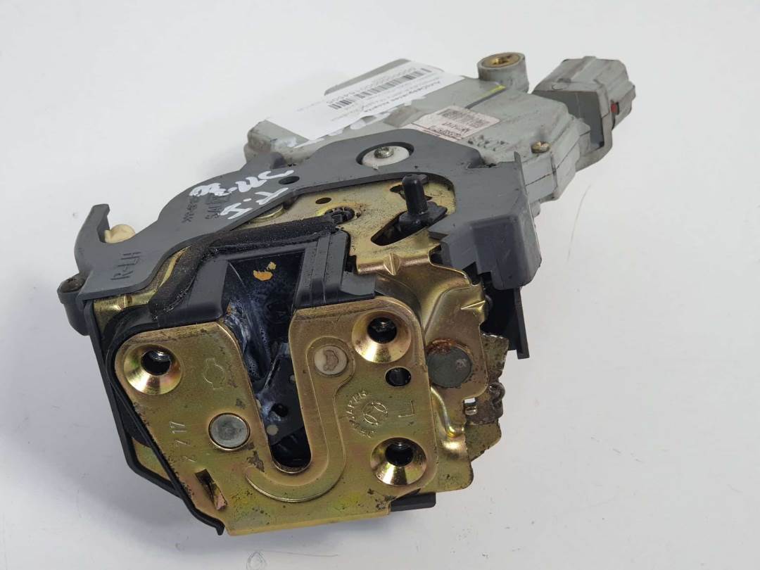 Türschloss hinten links - 825538H710 - NISSAN - X-TRAIL (T30)