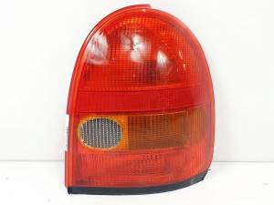 PILOTO TRASERO DERECHO OPEL CORSA B Autodesguaces Alicante
