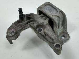 SOPORTE MOTOR DERECHO 112105188R RENAULT MEGANE III SPORT TOURER Autodesguaces Alicante