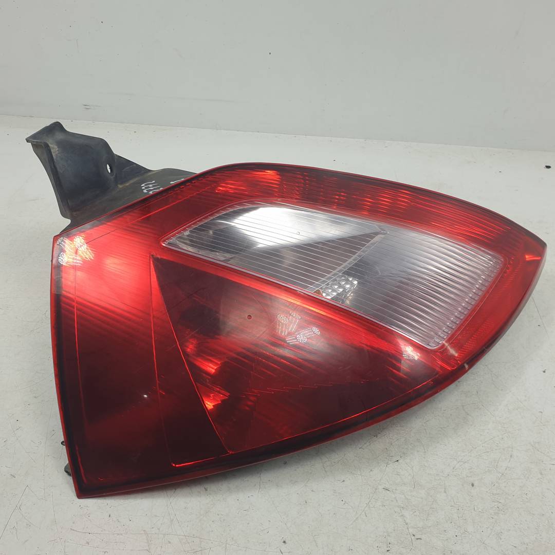 PILOTO TRASERO IZQUIERDO - 8200073236 - RENAULT - MEGANE II BERLINA 5P