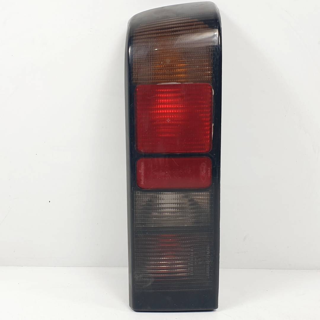 PILOTO TRASERO DERECHO - 90BG13A602 - FORD - SIERRA BERLINA