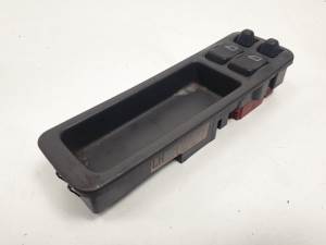 MANDO ELEVALUNAS DELANTERO IZQUIERDO 860526 VOLVO S40 BERLINA Autodesguaces Alicante