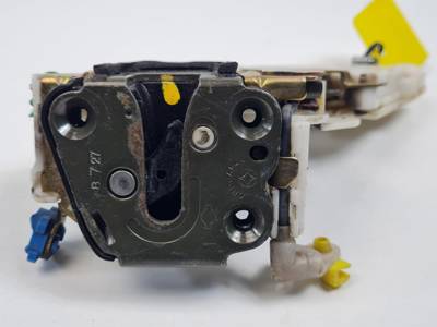 CERRADURA PUERTA DELANTERA IZQUIERDA 8055389918 NISSAN ALMERA (N15) Autodesguaces Alicante