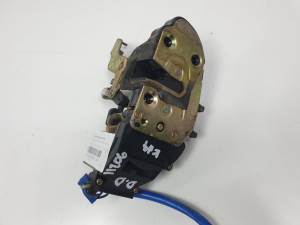 CERRADURA PUERTA DELANTERA DERECHA KIA CARNIVAL Autodesguaces Alicante