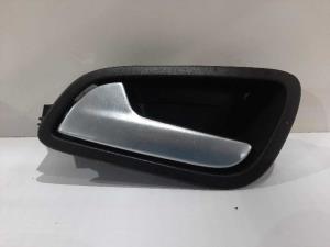 MANETA INTERIOR TRASERA IZQUIERDA CJ54R266B35BBW FORD KUGA (CBS) Autodesguaces Alicante