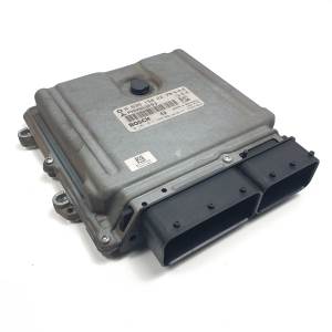 CENTRALITA MOTOR UCE 0281013498 MITSUBISHI COLT BERLINA 5 (Z30A) Autodesguaces Alicante