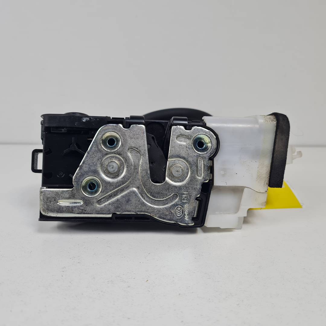 CERRADURA PUERTA TRASERA DERECHA - 81420D7010 - HYUNDAI - TUCSON