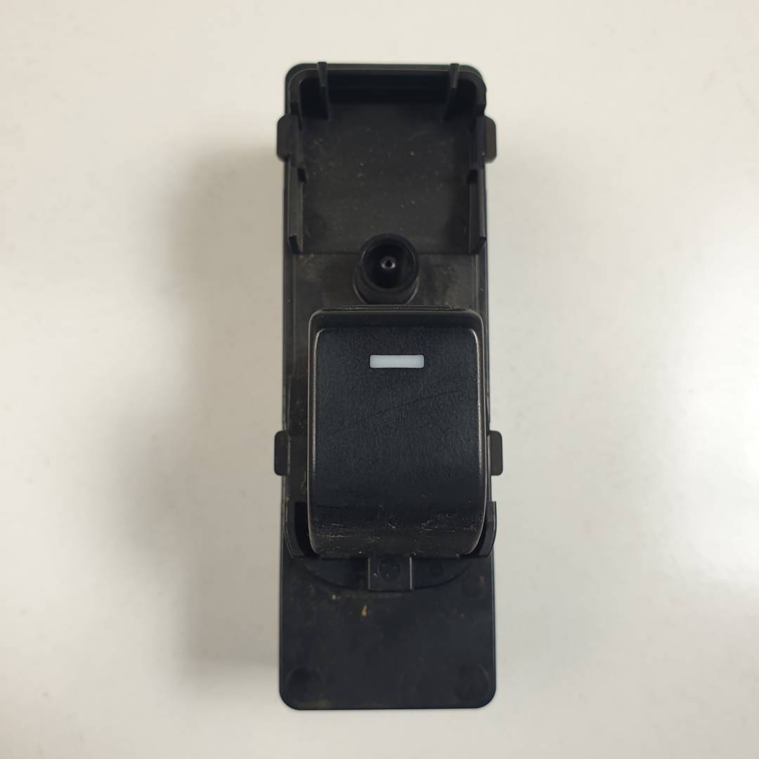 MANDO ELEVALUNAS DELANTERO DERECHO - MAZDA - CX-5