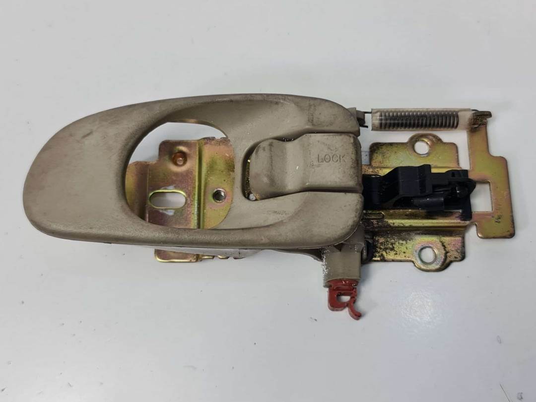 MANETA INTERIOR TRASERA DERECHA - KIA - CARENS (FJ)