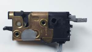 CERRADURA PUERTA TRASERA IZQUIERDA 9681337180 CITROEN C4 BERLINA Autodesguaces Alicante