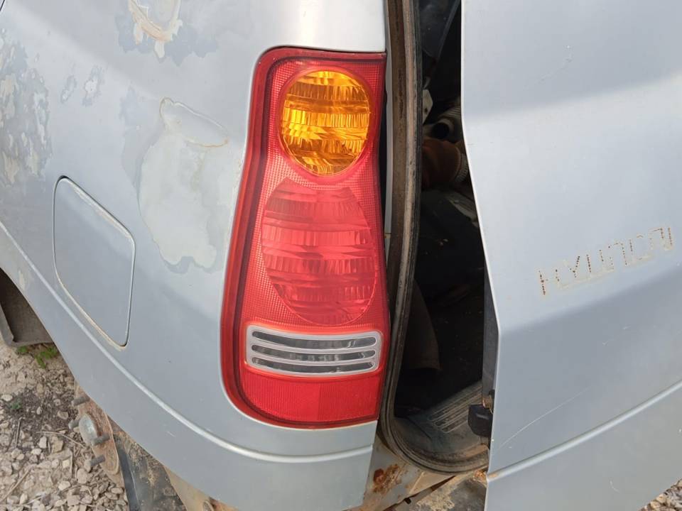 PILOTO TRASERO IZQUIERDO