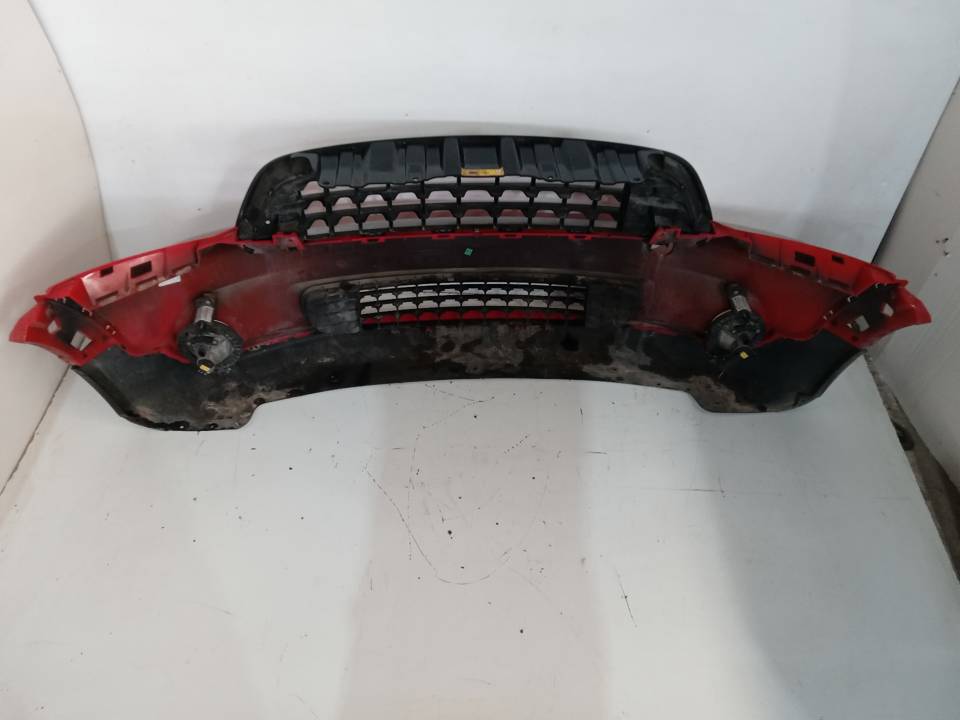 PARAGOLPES DELANTERO