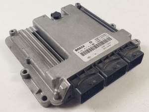 CENTRALITA MOTOR UCE 0281017613 RENAULT LAGUNA III Autodesguaces Alicante