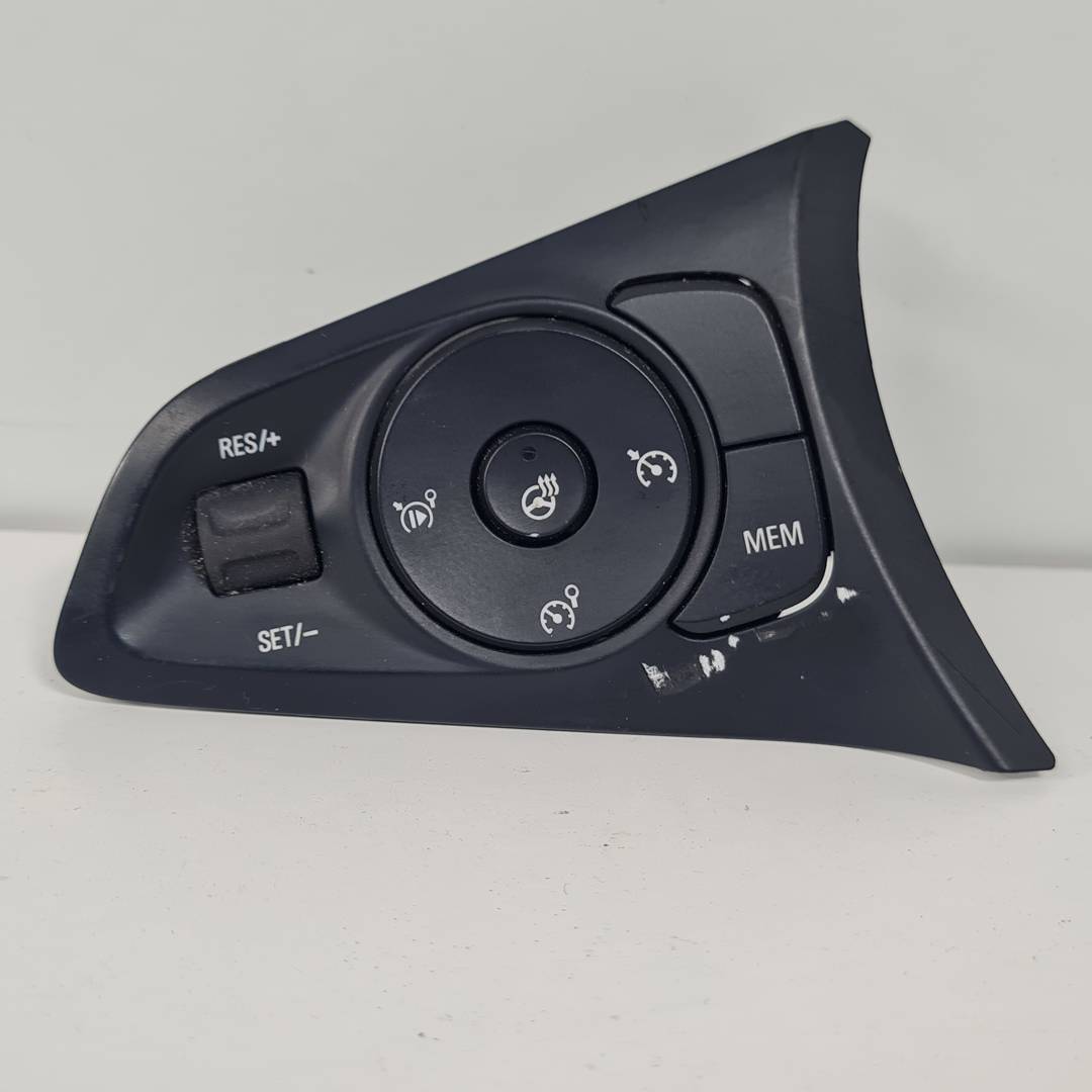 MANDO VOLANTE - 39203689 - OPEL - CORSA F