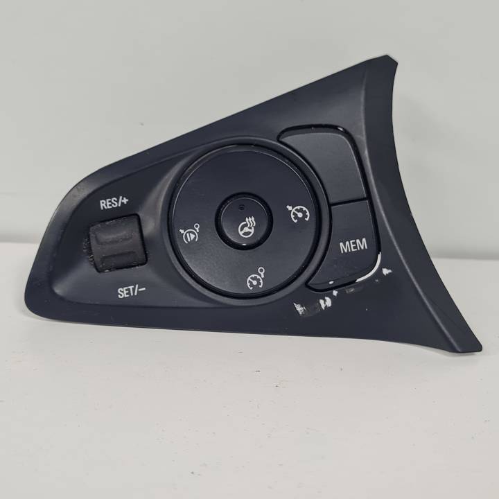 MANDO VOLANTE 39203689 OPEL CORSA F Autodesguaces Alicante