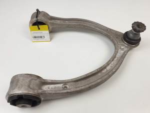 BRAZO SUSPENSION INFERIOR DELANTERO DERECHO MERCEDES CLASE E LIM. (W213) Autodesguaces Alicante