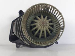 VENTILADOR CALEFACCION 8D1820021 VOLKSWAGEN PASSAT VARIANT (3B6) Autodesguaces Alicante