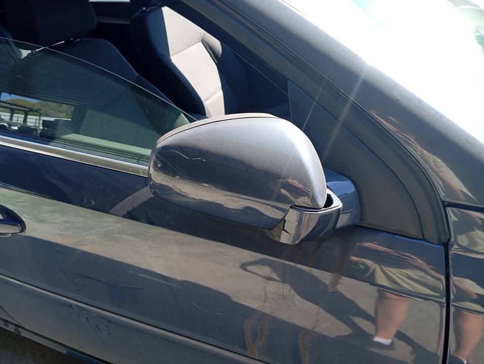 RETROVISOR DERECHO